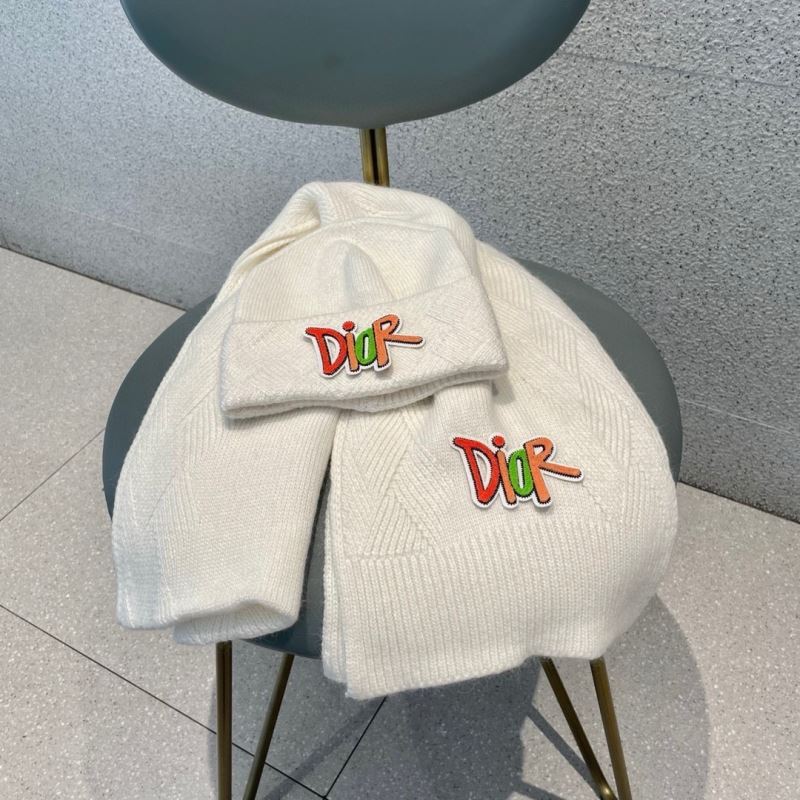 Christian Dior Caps Scarfs